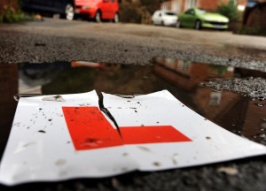 Learner plates on car